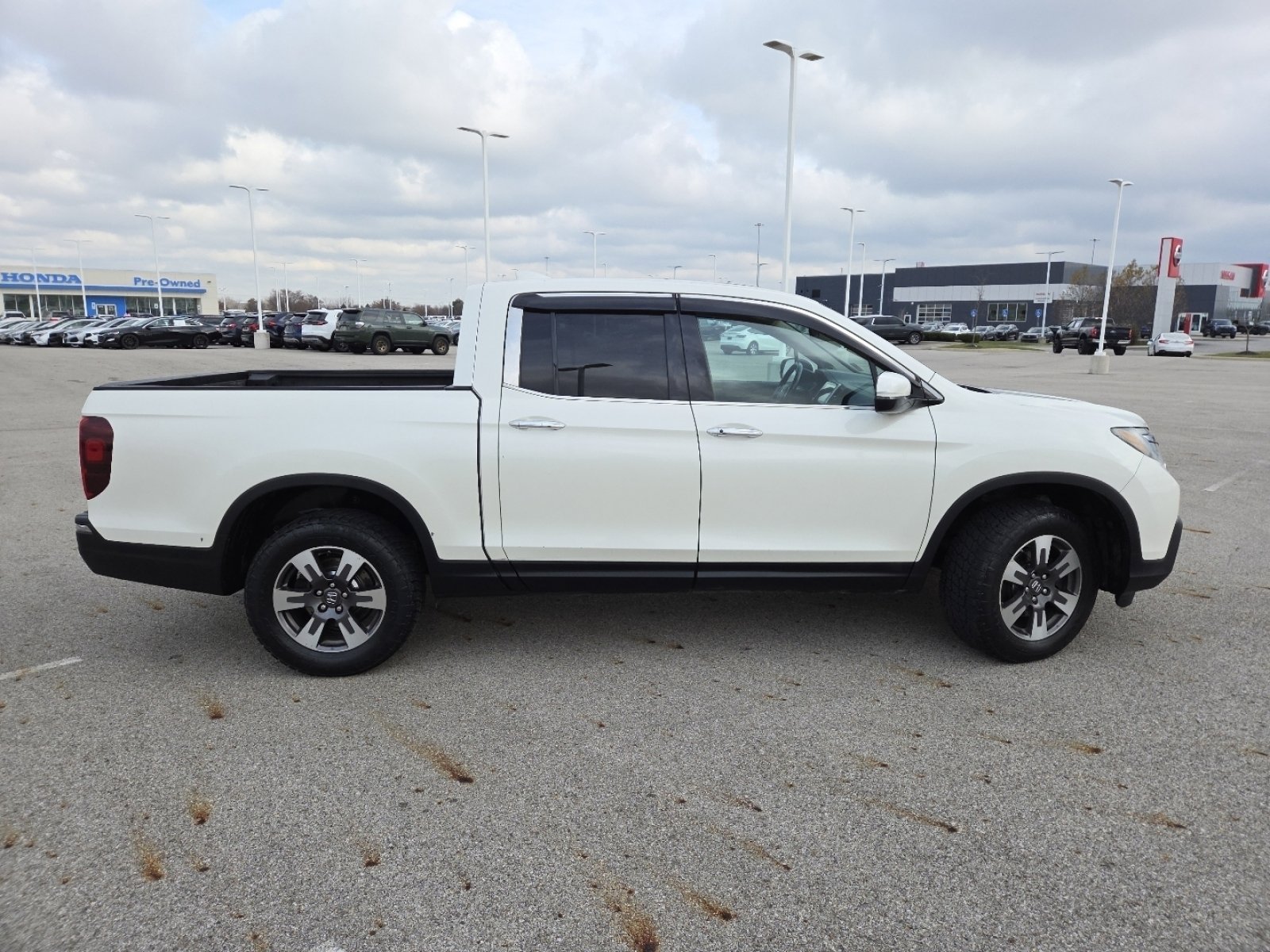 Used 2017 Honda Ridgeline RTL-E image 19
