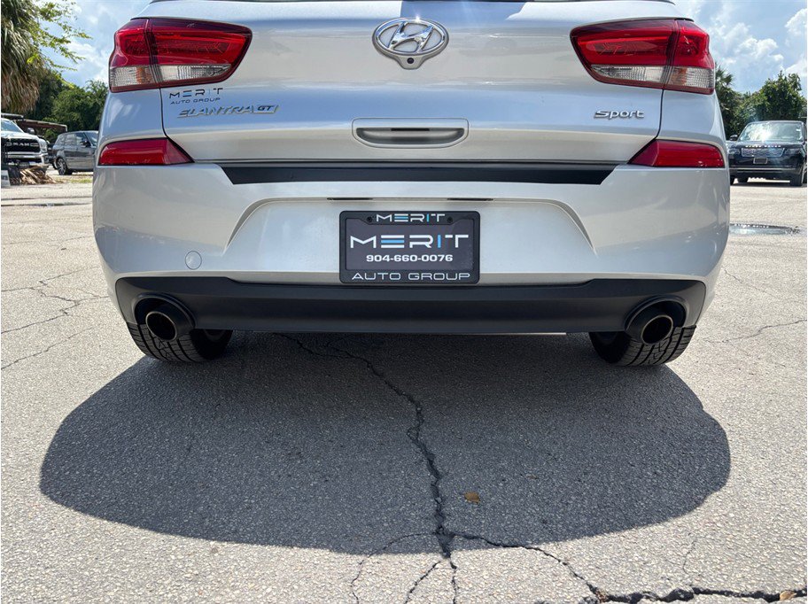 Used 2018 Hyundai Elantra GT Sport w/ Sport Tech Package 04 FWD image 13