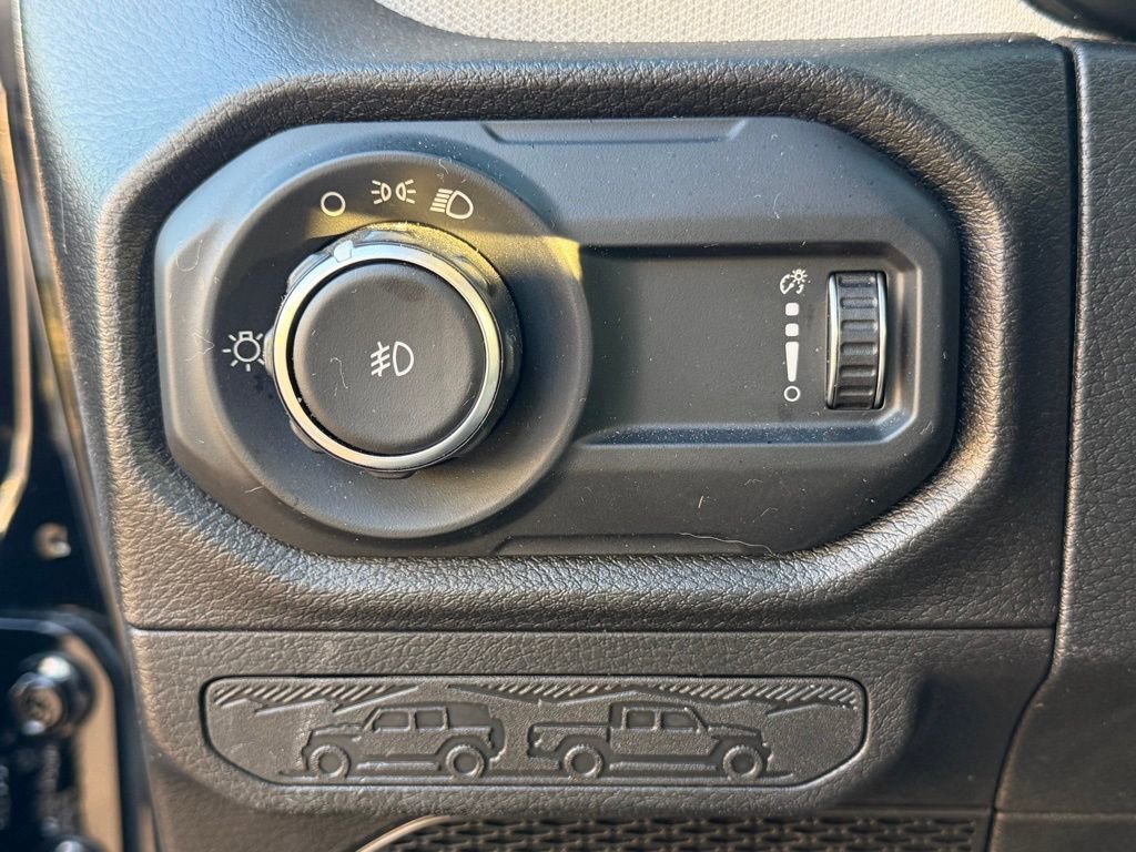 Certified 2024 Jeep Wrangler Sport image 29