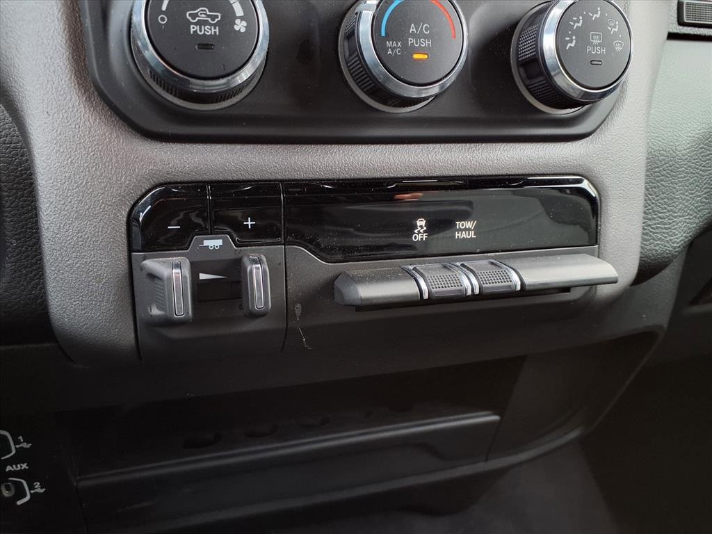 Used 2024 RAM 2500 Big Horn w/ Bed Utility Group image 12