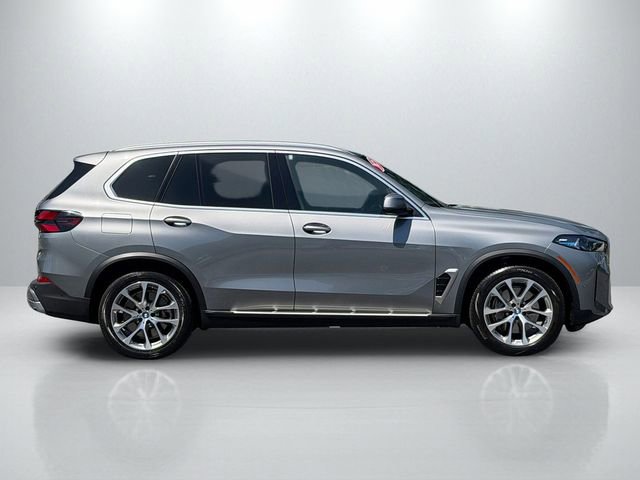 Used 2025 BMW X5 xDrive50e AWD/4WD image 8