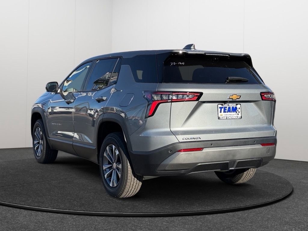 New 2026 Chevrolet Equinox LT w/ Safety and Technology Package image 4