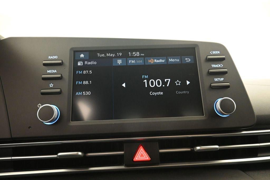 New 2026 Hyundai Elantra SE FWD image 15