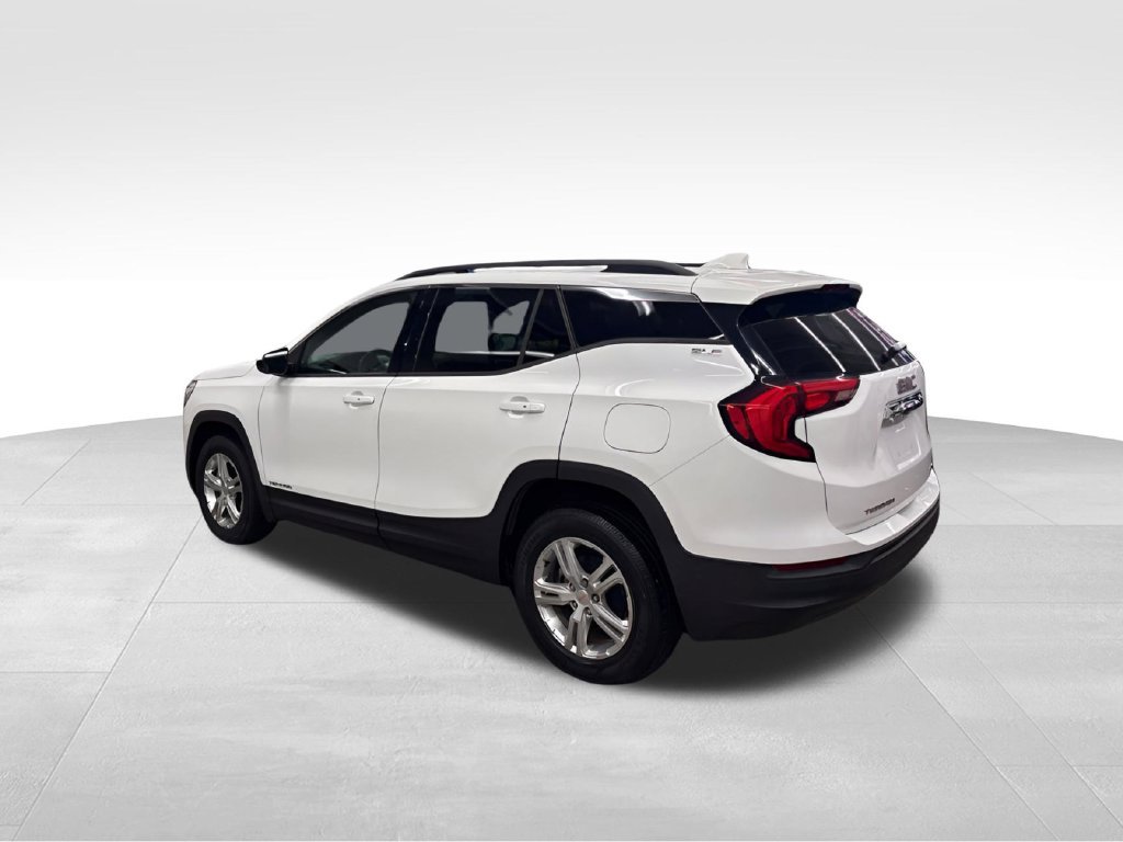 Used 2018 GMC Terrain SLE w/ Driver Convenience Package AWD/4WD image 3