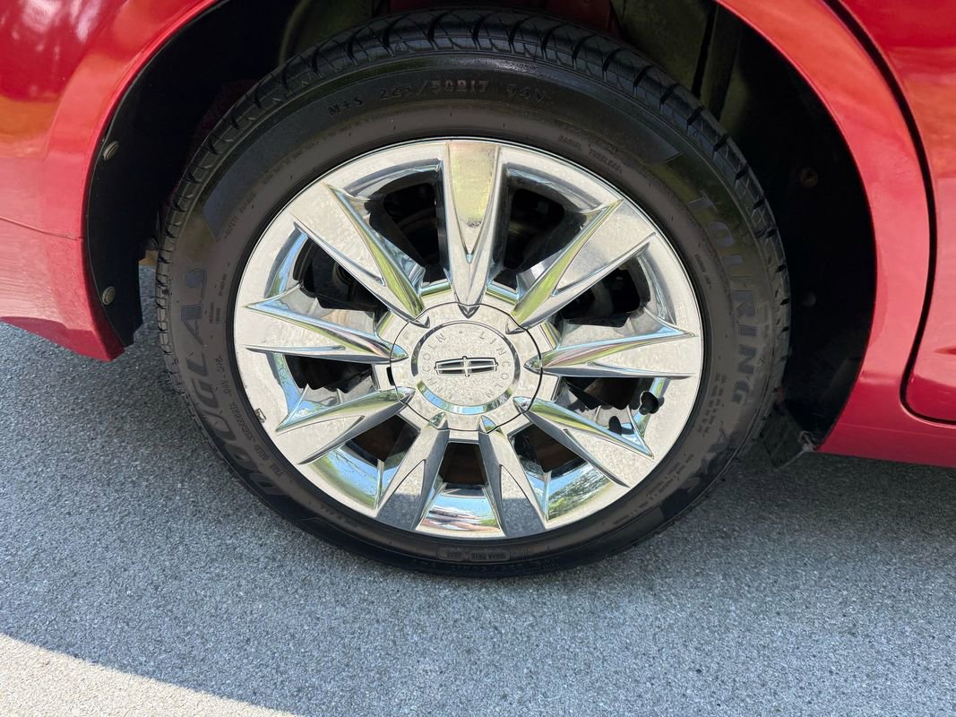 Used 2012 Lincoln MKZ FWD image 12