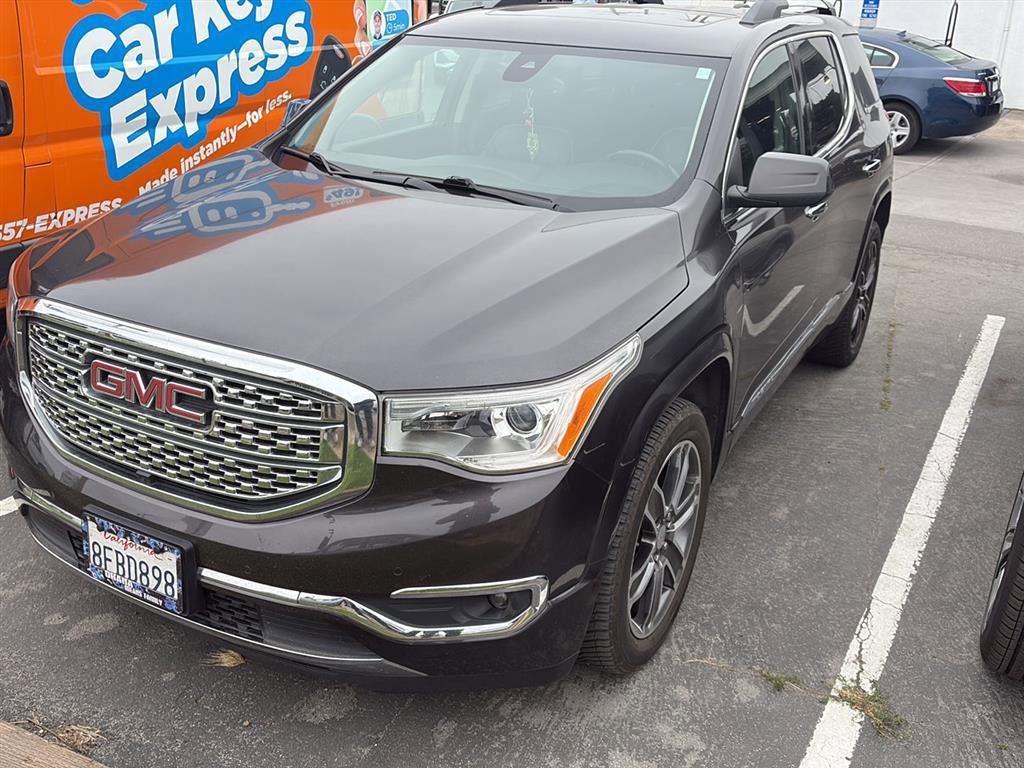 Used 2018 GMC Acadia Denali w/ Technology Package video 1