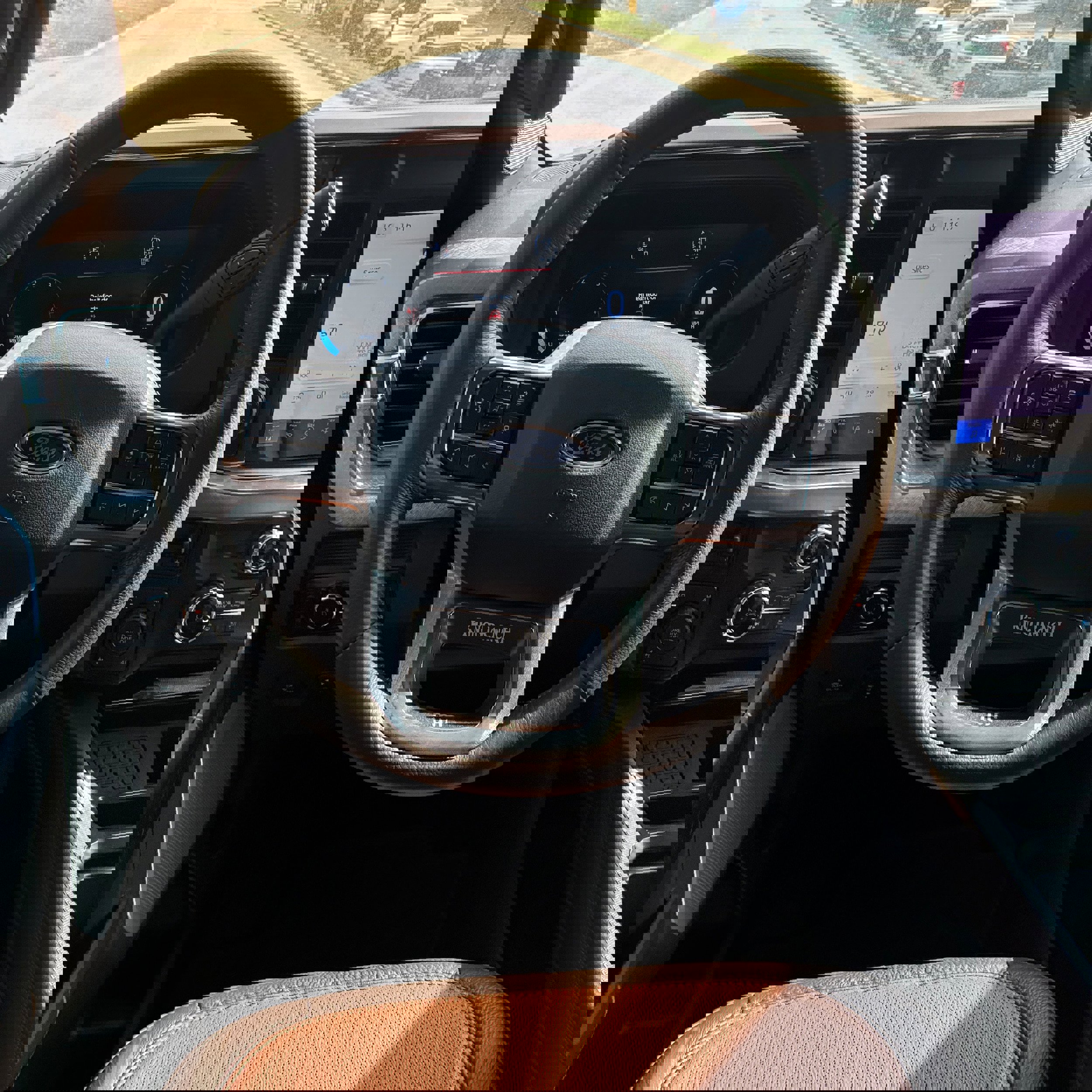 New 2025 Ford F350 King Ranch w/ FX4 Off-Road Package image 62