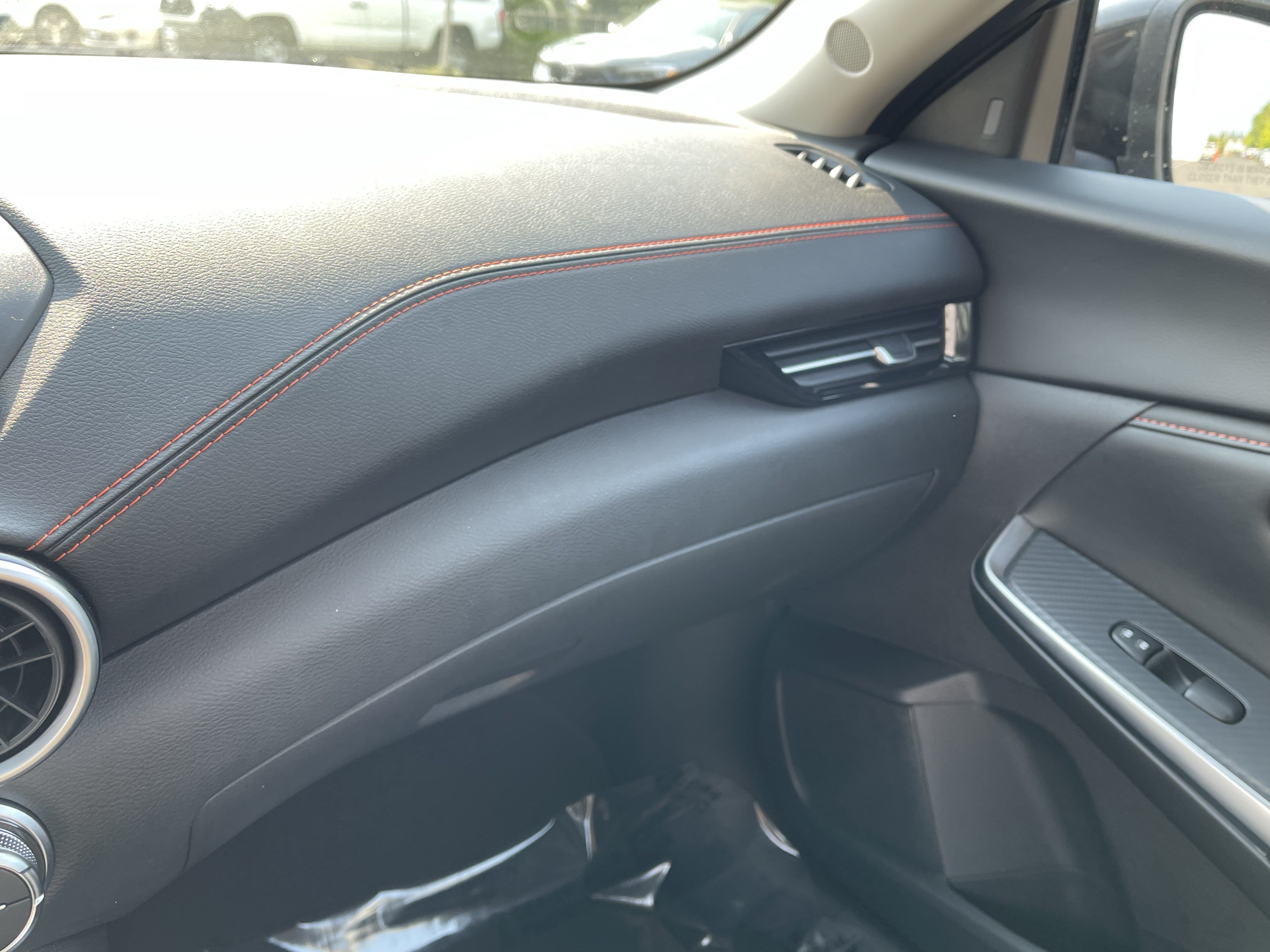 Used 2025 Nissan Sentra SR FWD image 24