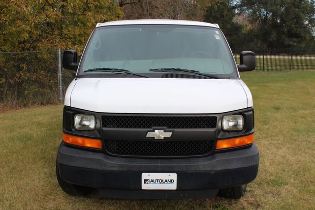 Used 2009 Chevrolet Express 2500 image 9