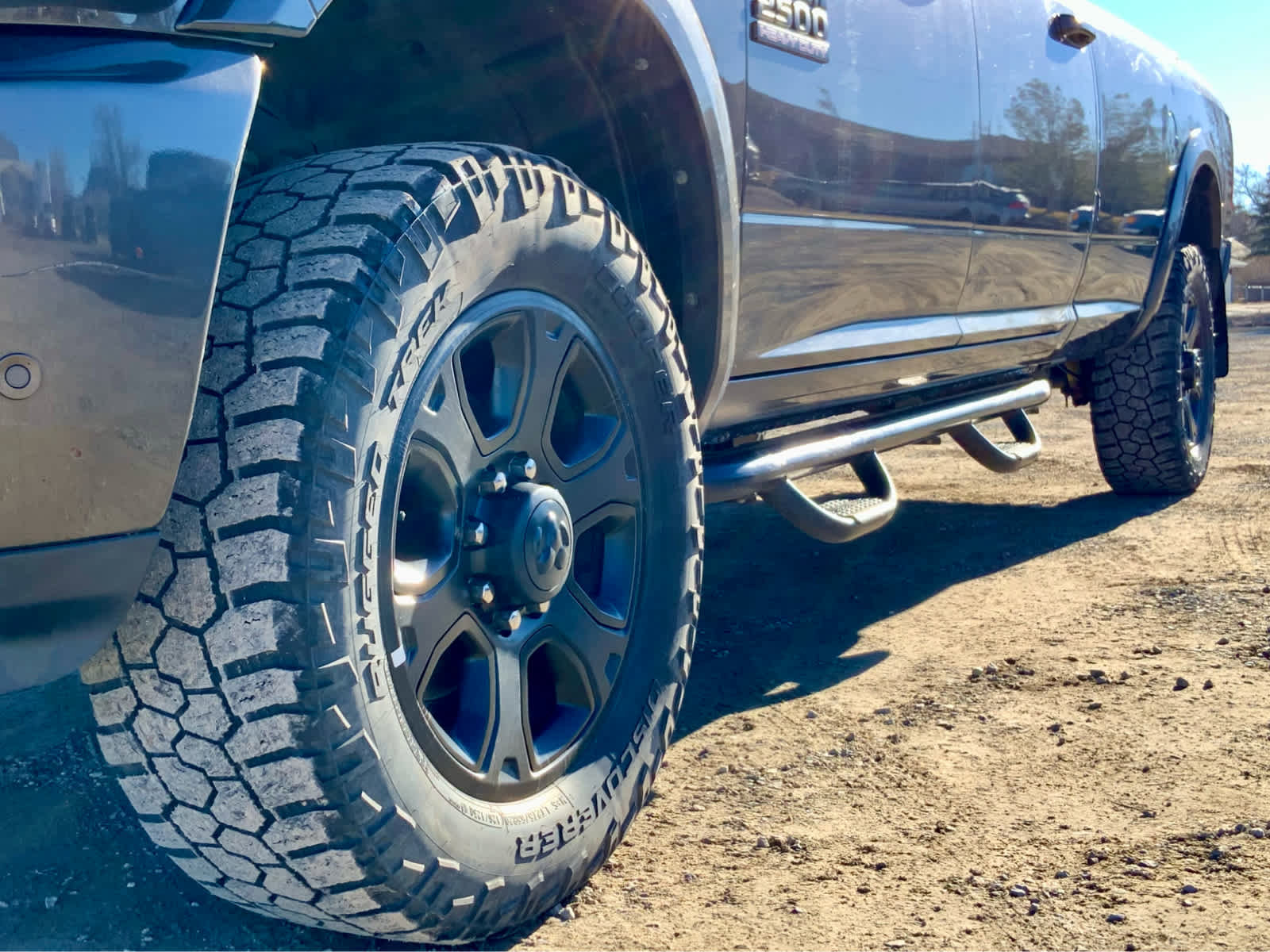 Used 2018 RAM 2500 Laramie w/ Sport Appearance Group image 15