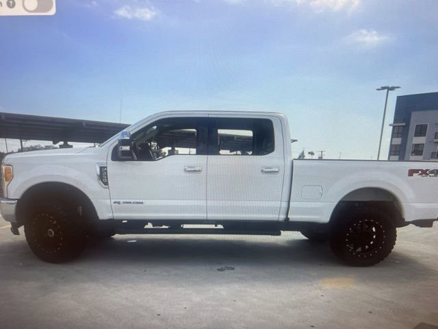 Used 2017 Ford F250 Lariat w/ Chrome Package AWD/4WD image 8