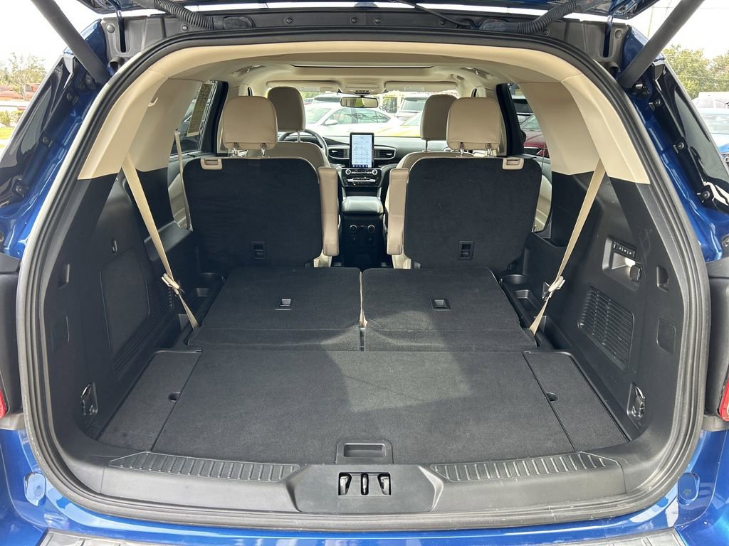 Used 2022 Ford Explorer Limited w/ Limited Technology Package image 11