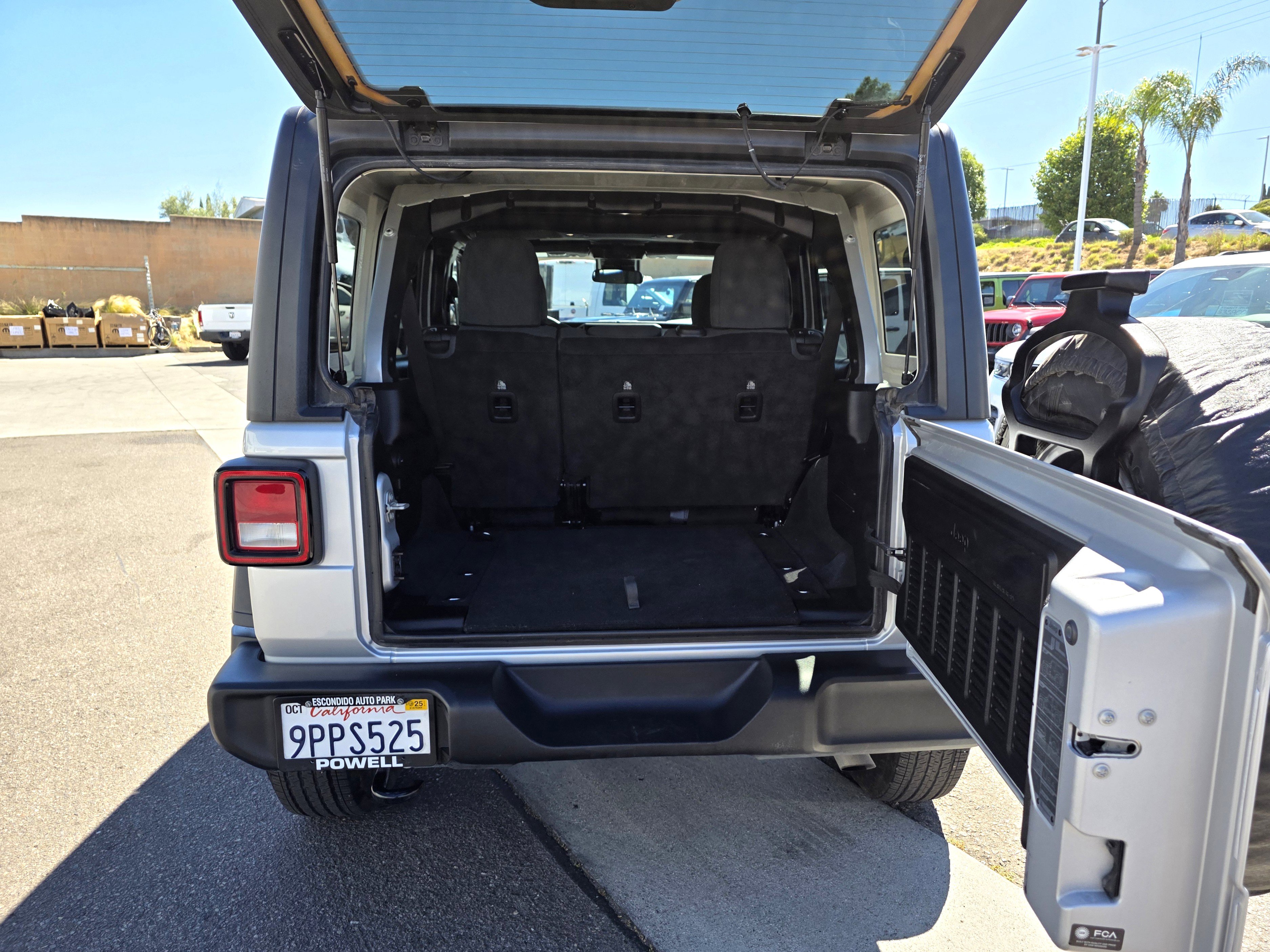 Used 2024 Jeep Wrangler Sport S image 21