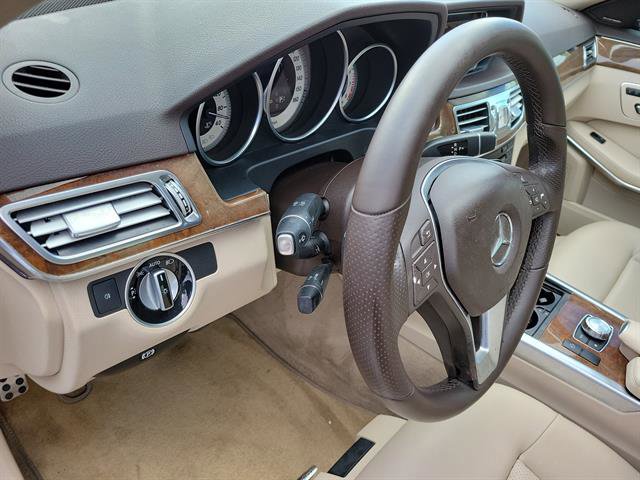 Used 2014 Mercedes-Benz E 350 Sedan image 37