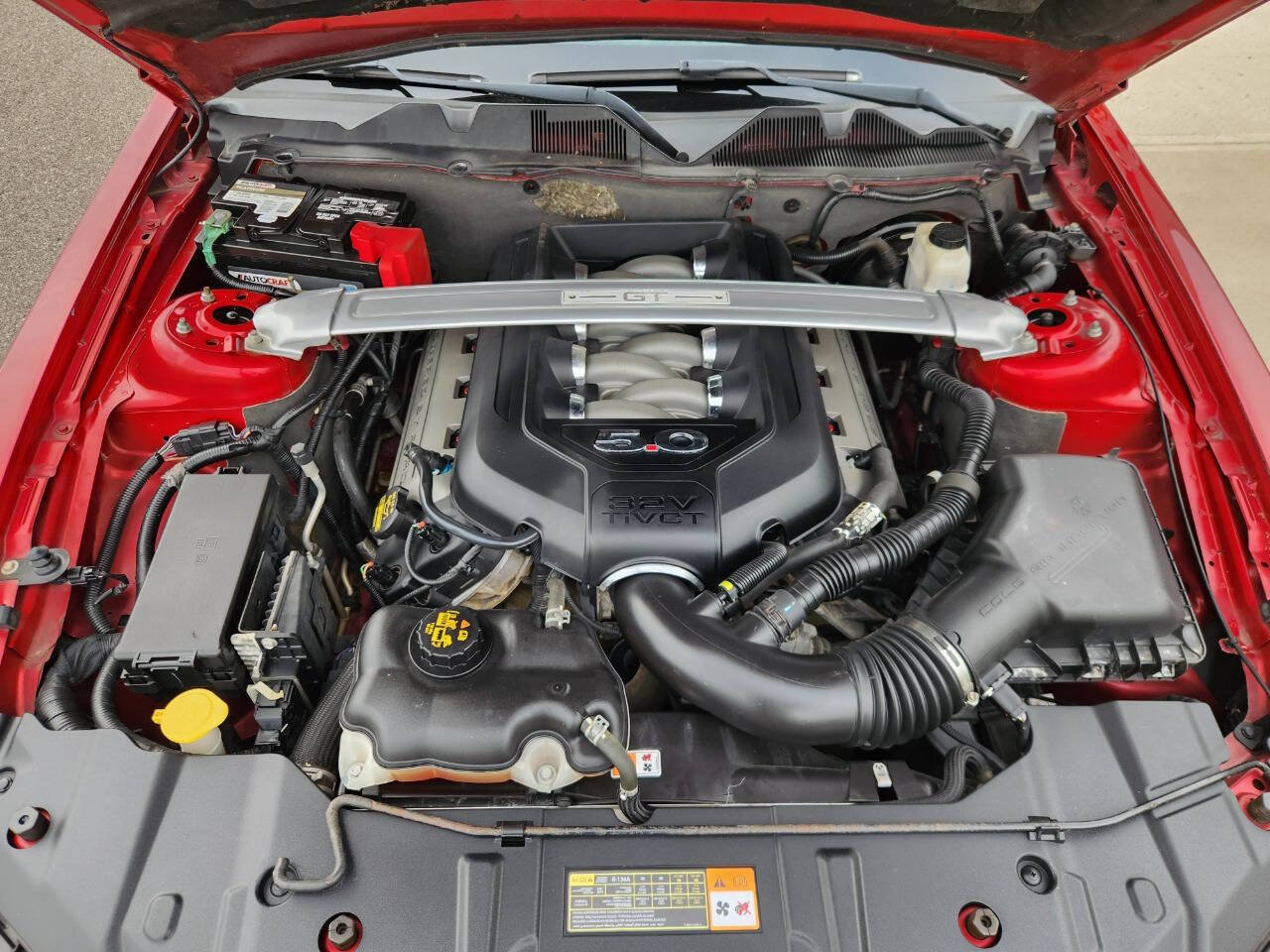 Used 2013 Ford Mustang GT w/ Security Pkg RWD image 9