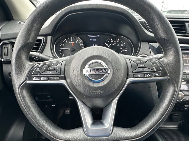 Used 2018 Nissan Rogue Sport SV AWD/4WD image 41