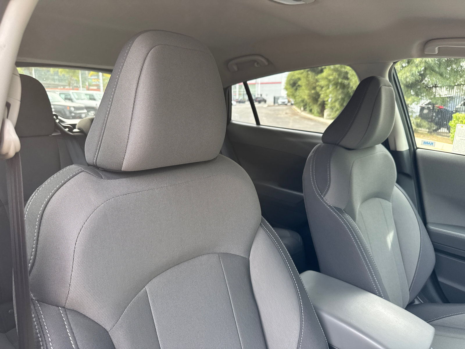 Used 2025 Subaru Crosstrek 2.0i Premium image 16