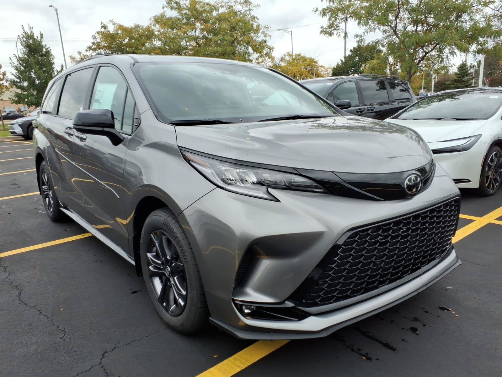New 2026 Toyota Sienna XSE