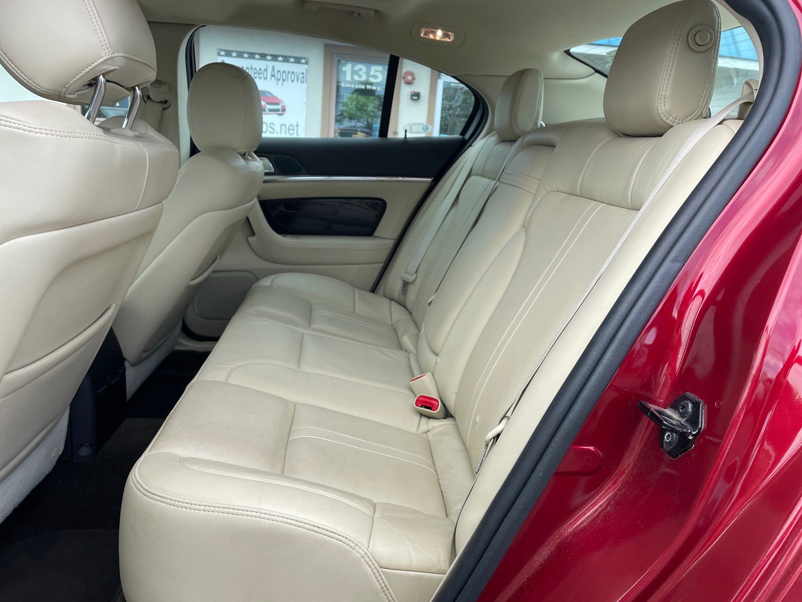 Used 2015 Lincoln MKS AWD w/ Equipment Group 201A image 25