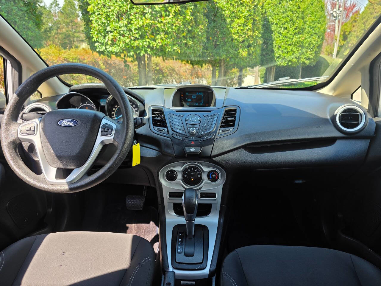 Used 2017 Ford Fiesta SE image 13