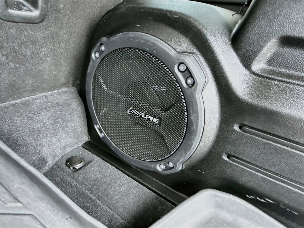 Used 2022 Jeep Wrangler Unlimited Rubicon 4xe AWD/4WD image 30