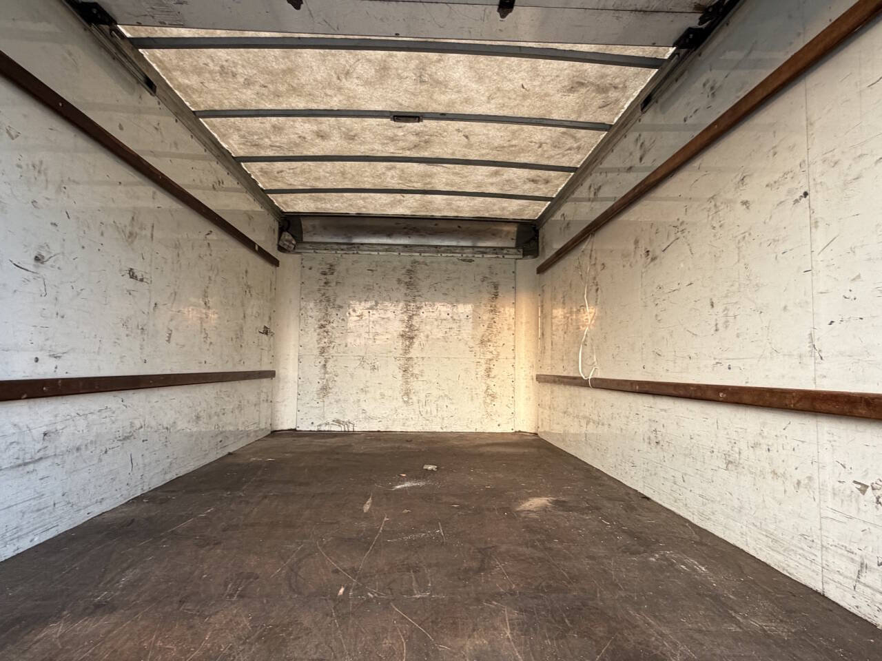 Used 2018 GMC Savana 3500 Extended w/ Driver Convenience Package RWD image 11
