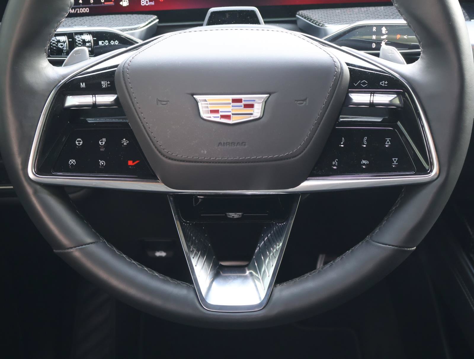 Used 2025 Cadillac Escalade ESV V AWD/4WD image 15