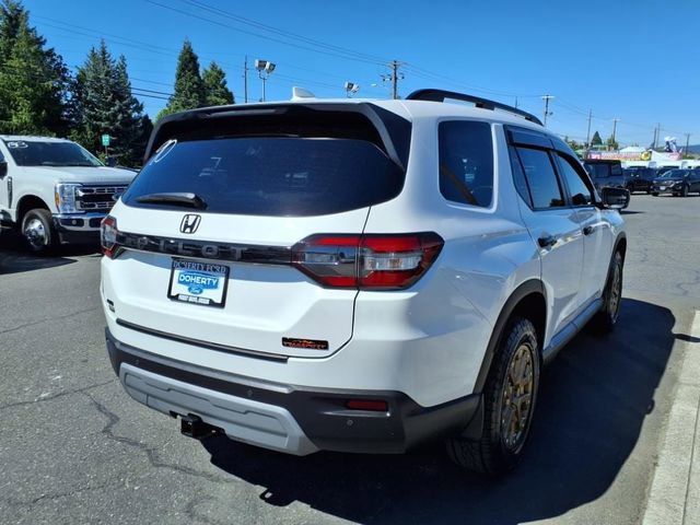 Used 2024 Honda Pilot TrailSport image 4