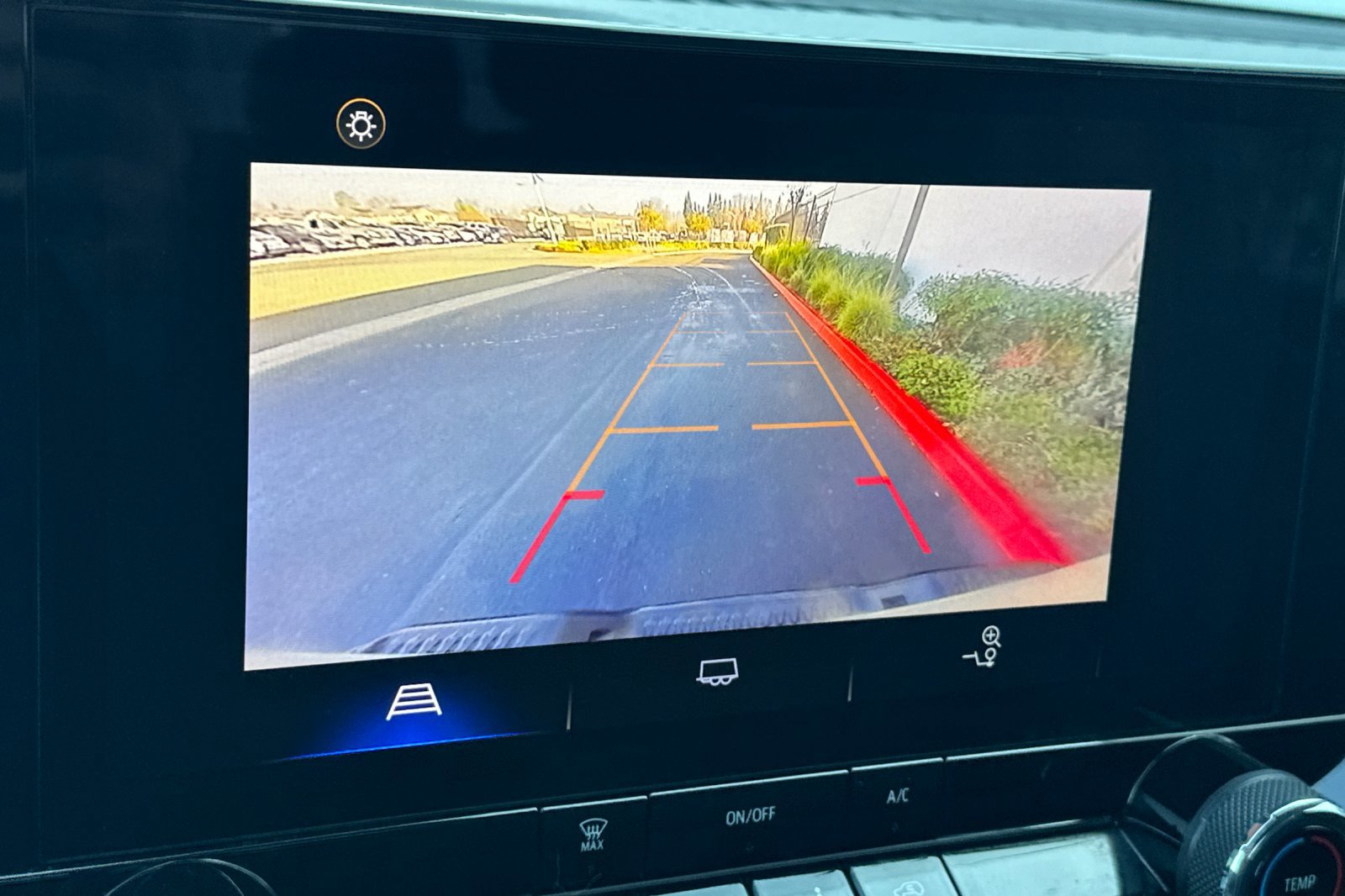 Used 2023 Chevrolet Colorado W/T image 18