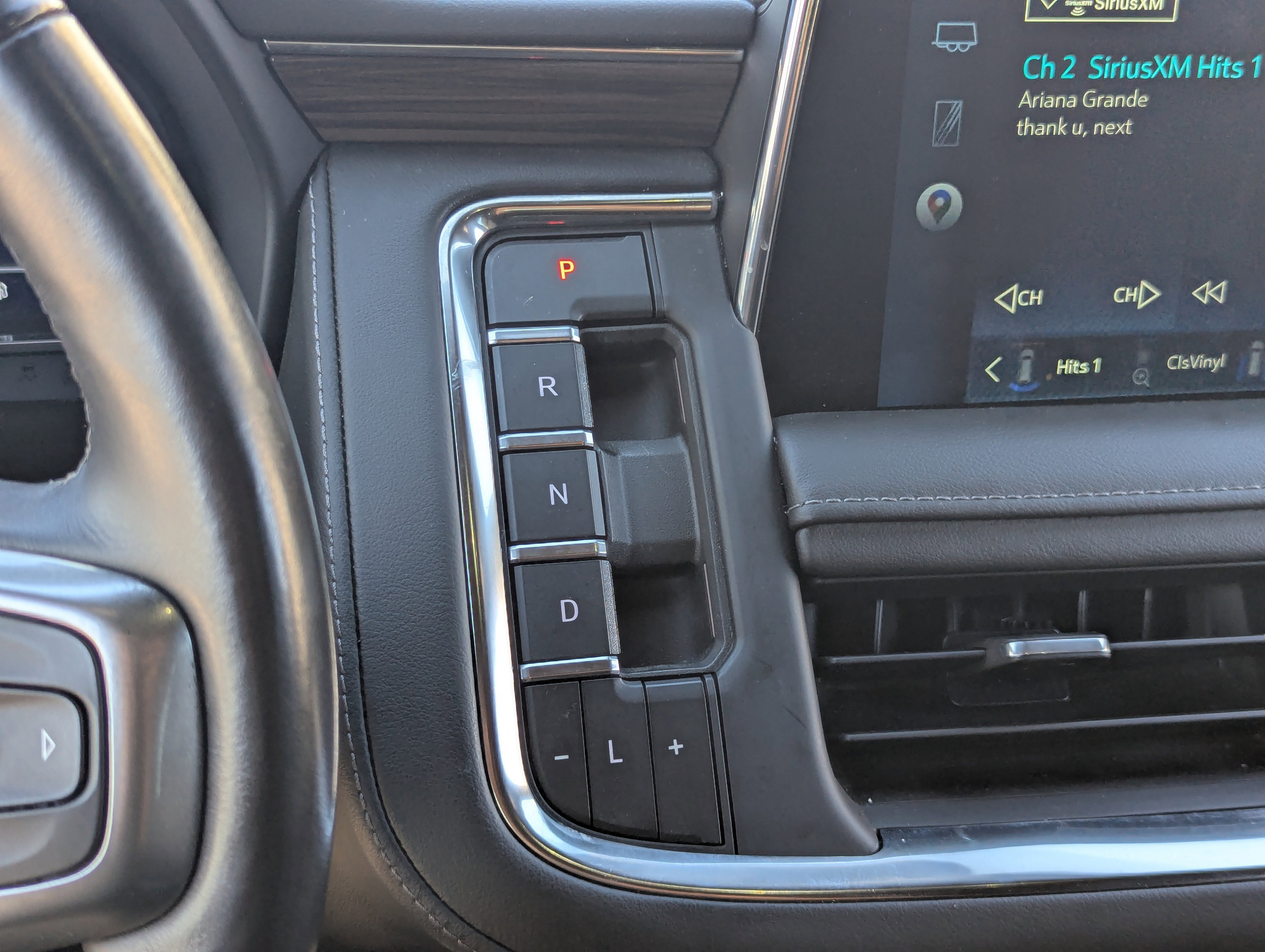 Used 2022 Chevrolet Tahoe Z71 w/ Luxury Package image 28