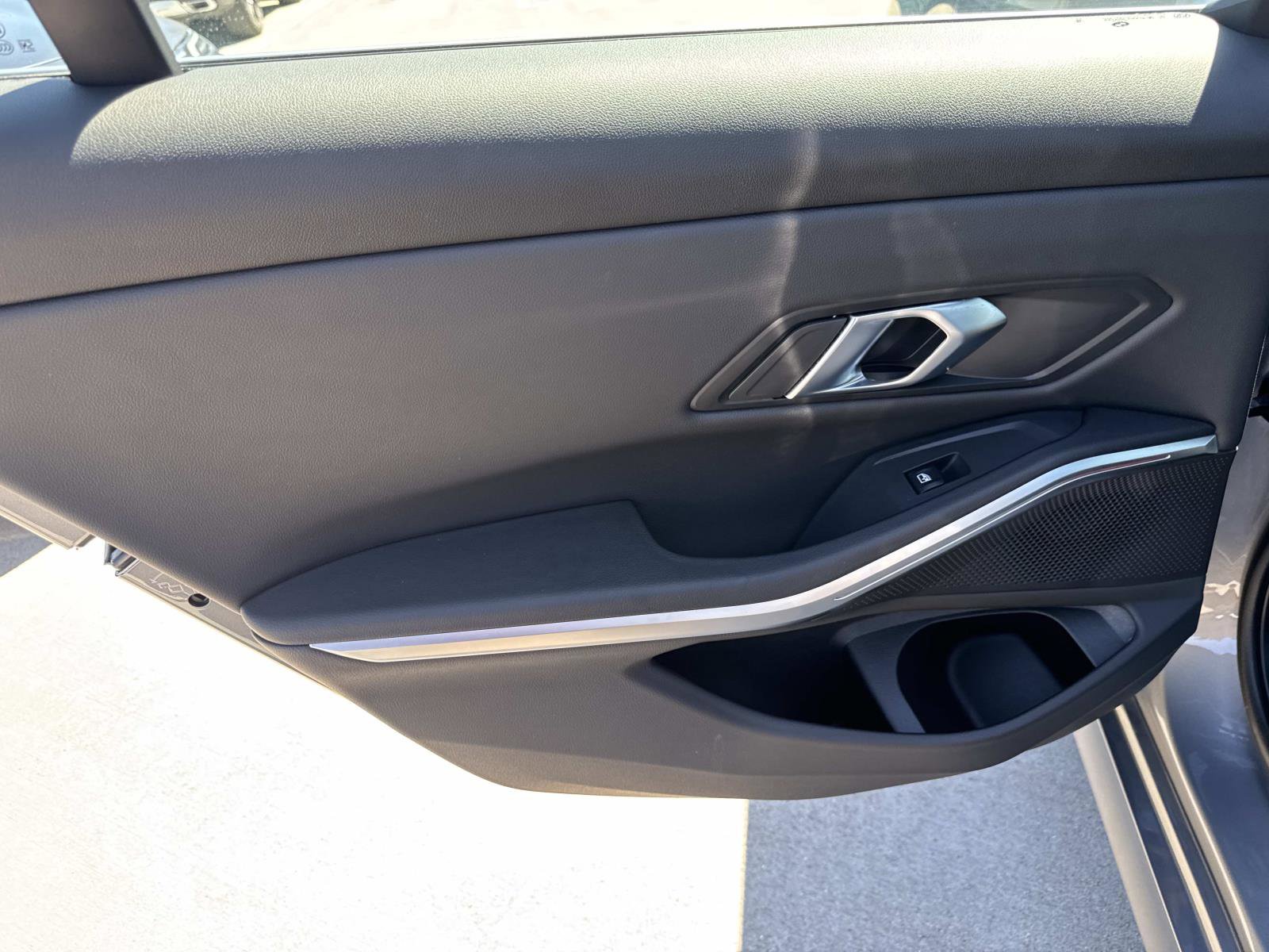 Used 2024 BMW 330i xDrive 330i xDrive Sedan AWD w/ Premium Package image 8