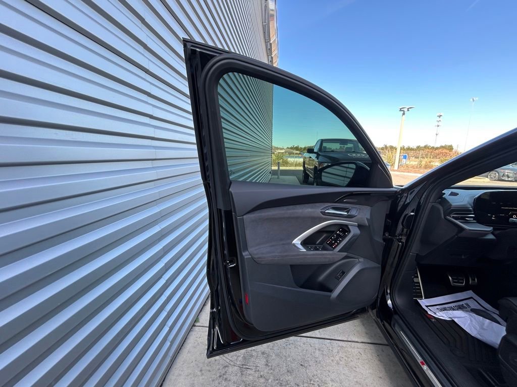 Certified 2025 Audi SQ5 Premium Plus w/ Premium Plus Package image 67