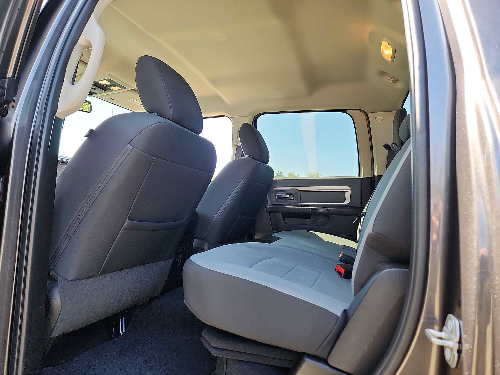 Certified 2022 RAM 1500 Classic SLT w/ Electronics Group AWD/4WD image 10