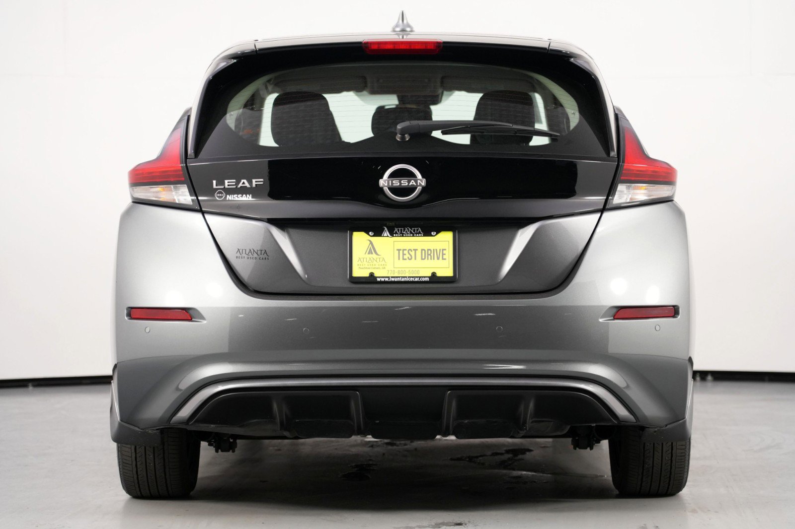 Used 2025 Nissan Leaf S image 10