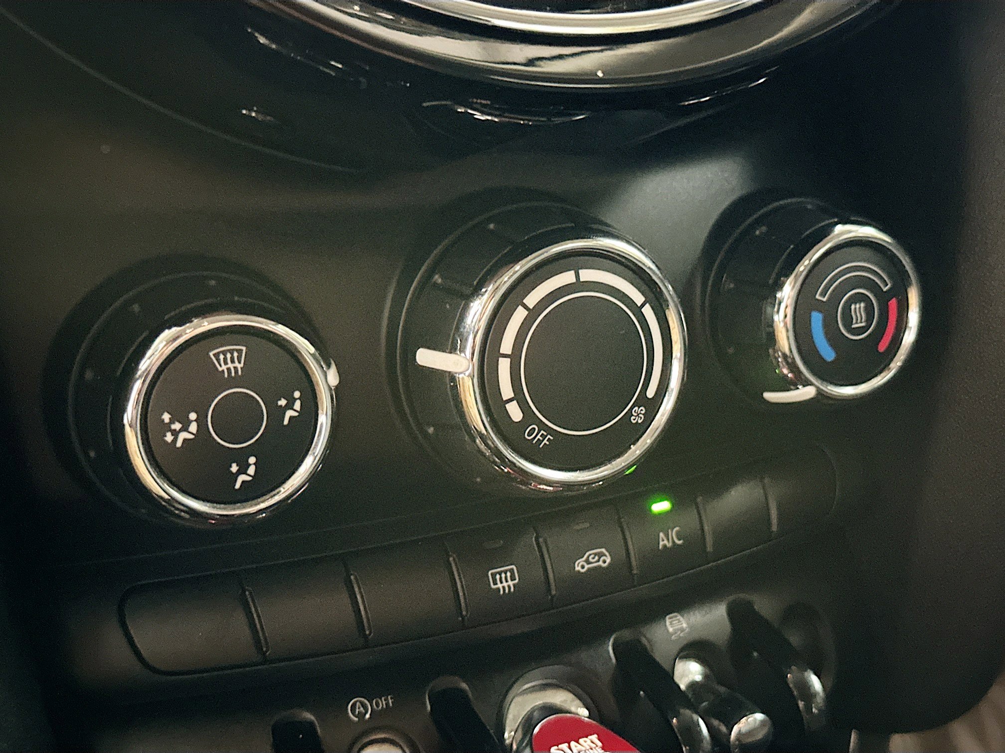 Used 2022 MINI Cooper 4-Door Hardtop image 15