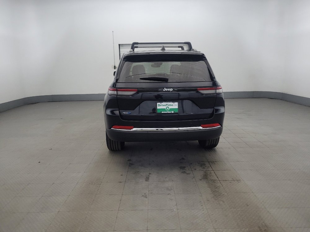 Used 2024 Jeep Grand Cherokee Limited 4xe image 6