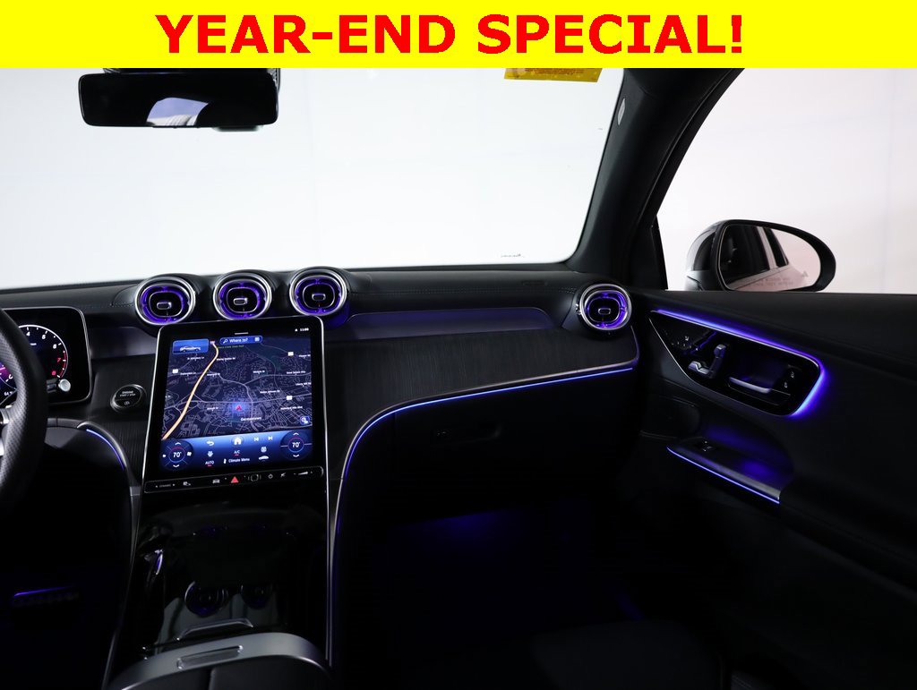 Used 2025 Mercedes-Benz GLC 300 4MATIC image 32