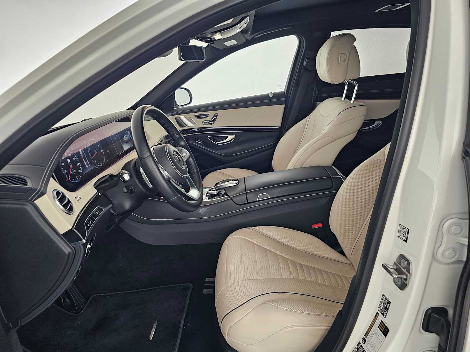 Used 2018 Mercedes-Benz S 560 Sedan image 20