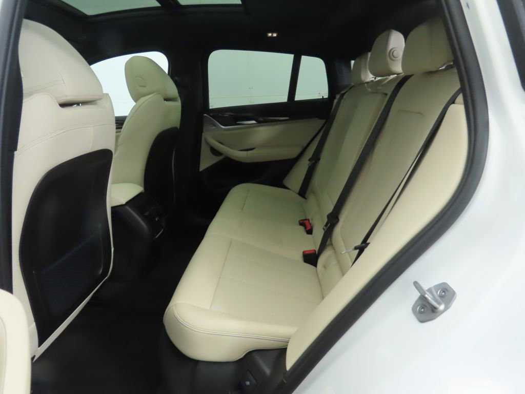 Certified 2025 BMW X4 xDrive30i image 22