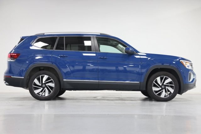 Used 2025 Volkswagen Atlas SEL AWD/4WD image 16