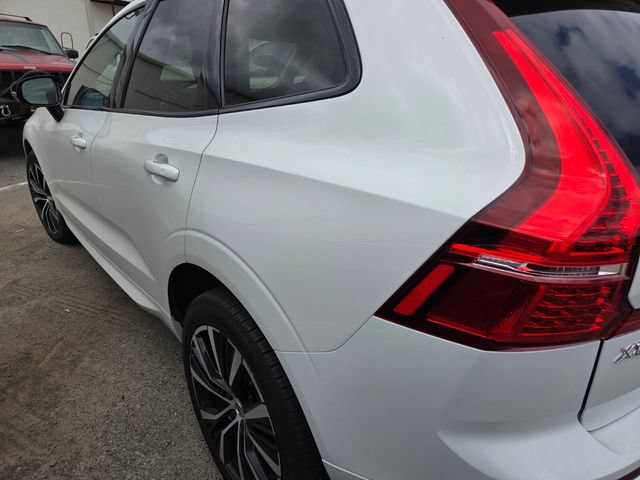 Used 2024 Volvo XC60 B5 Plus AWD/4WD image 10
