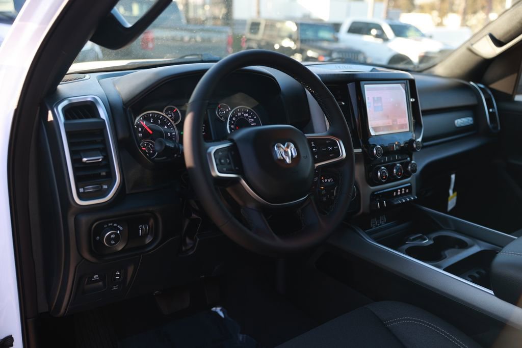 New 2026 RAM 1500 4x4 Crew Cab image 13