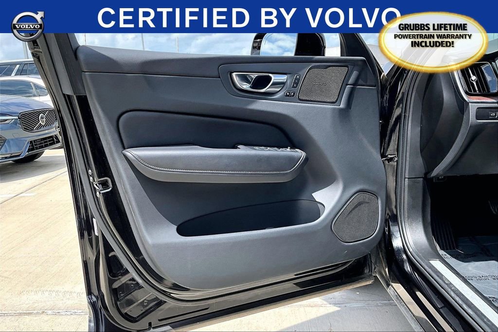 Certified 2023 Volvo XC60 B5 Ultimate w/ Climate Package FWD image 24