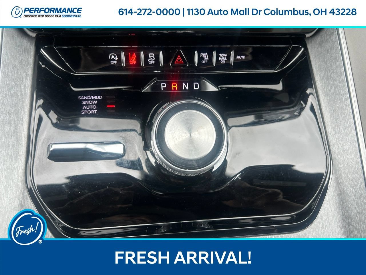 Used 2025 Jeep Wagoneer 4WD image 26