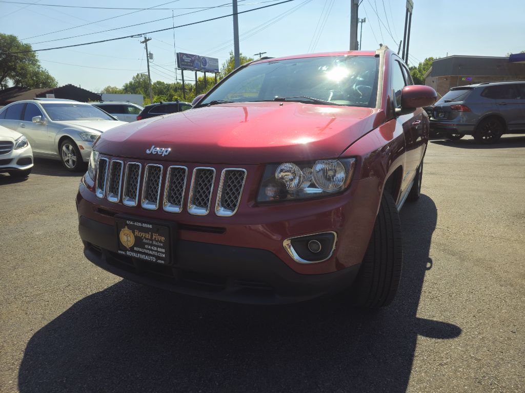 Used 2017 Jeep Compass High Altitude FWD image 3