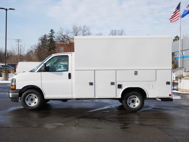 New 2026 Chevrolet Express 3500 w/ Power Convenience Package image 3