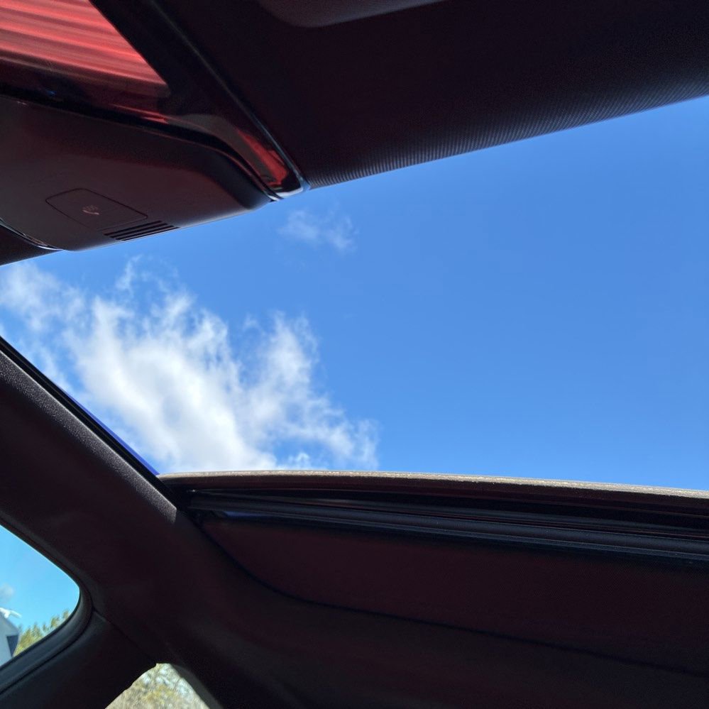 Used 2023 BMW M4 xDrive Competition image 9