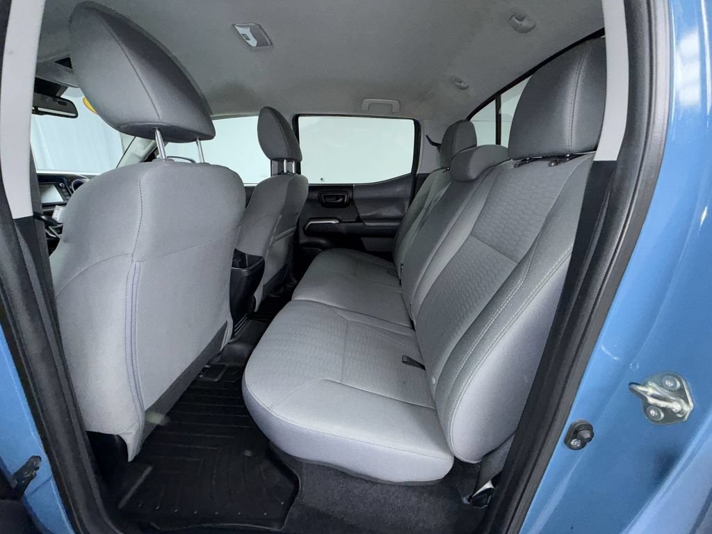 Used 2019 Toyota Tacoma SR5 AWD/4WD image 5