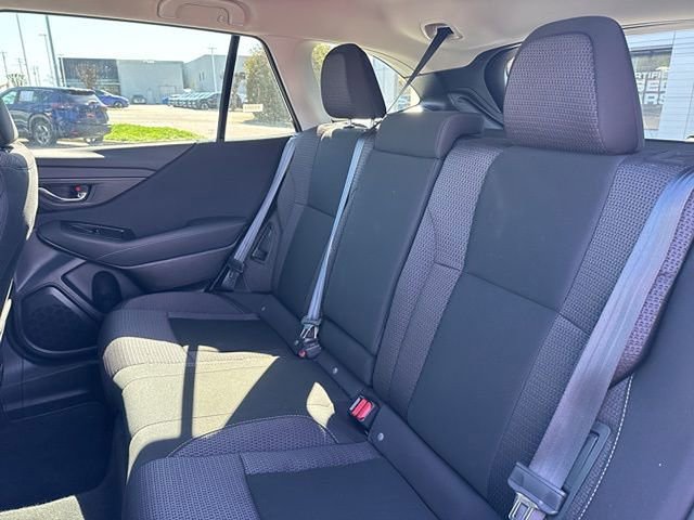 Used 2025 Subaru Outback Premium image 10