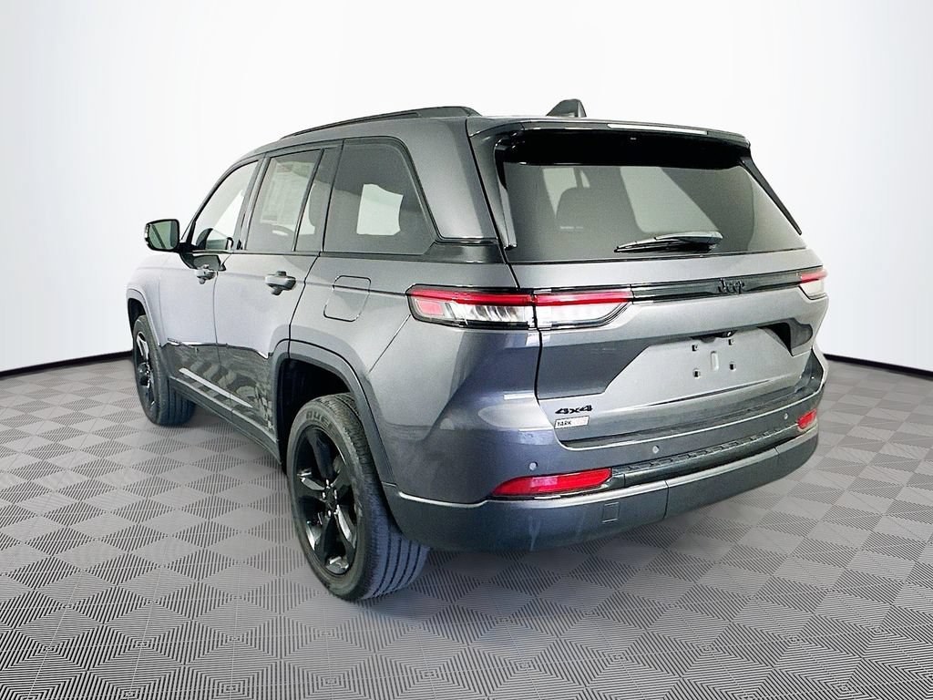 Certified 2023 Jeep Grand Cherokee Altitude AWD/4WD image 8